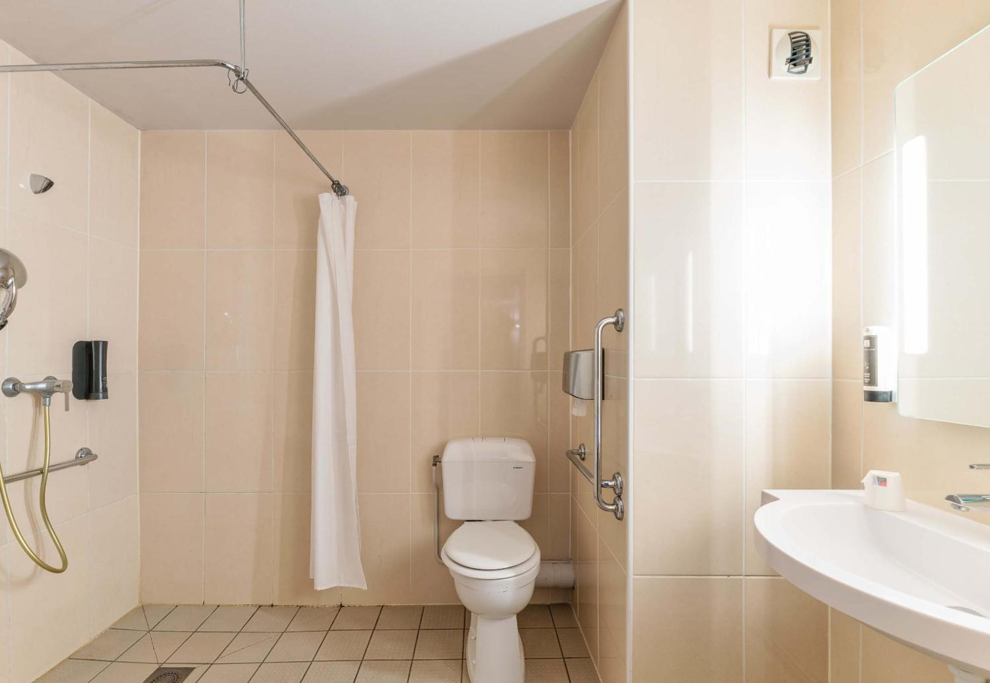B&B Hotel Lyon Centre Monplaisir Ngoại thất bức ảnh